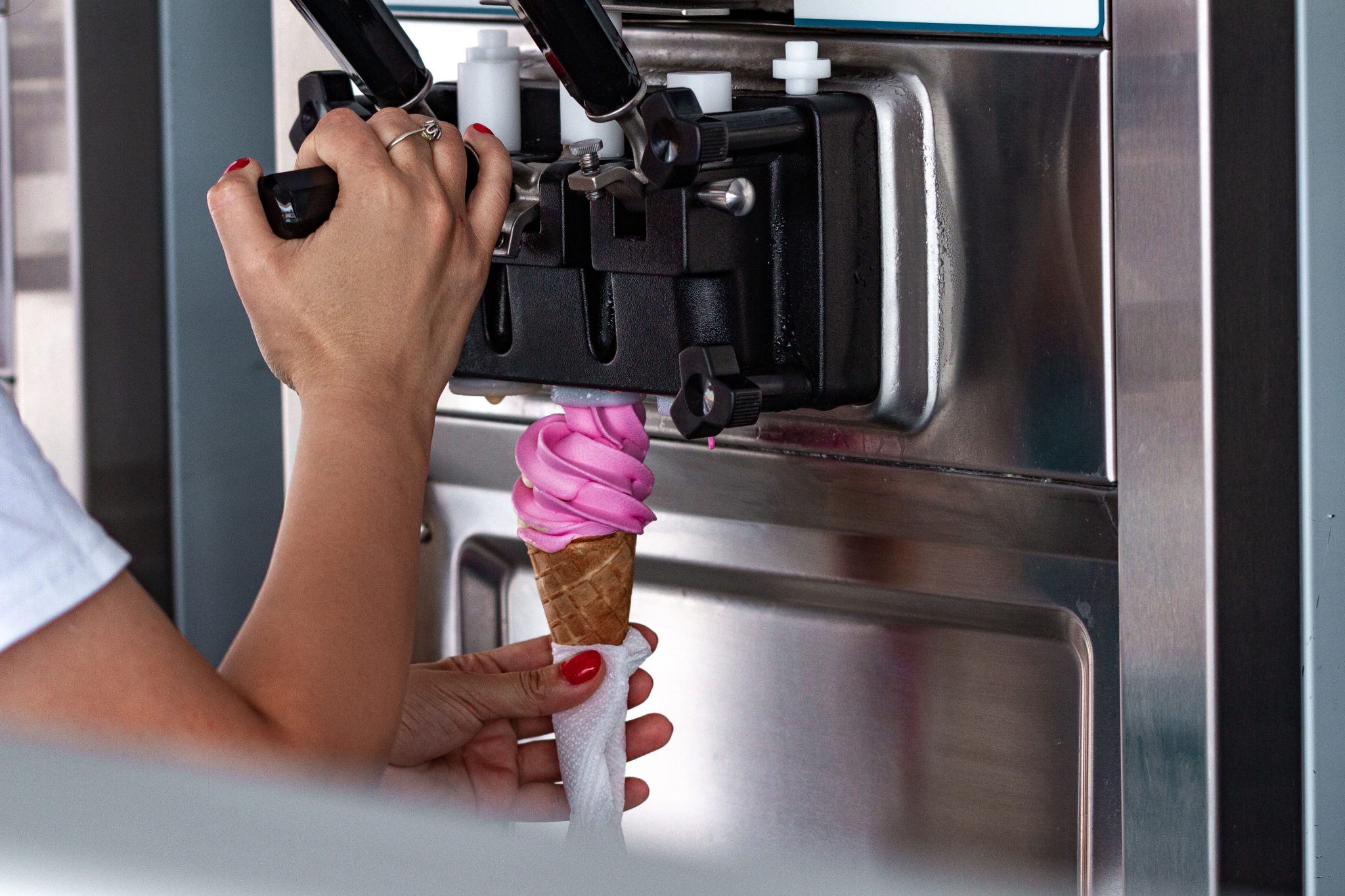 SOFT SERVE & GELATO PREMIX Oishi Manufacturing